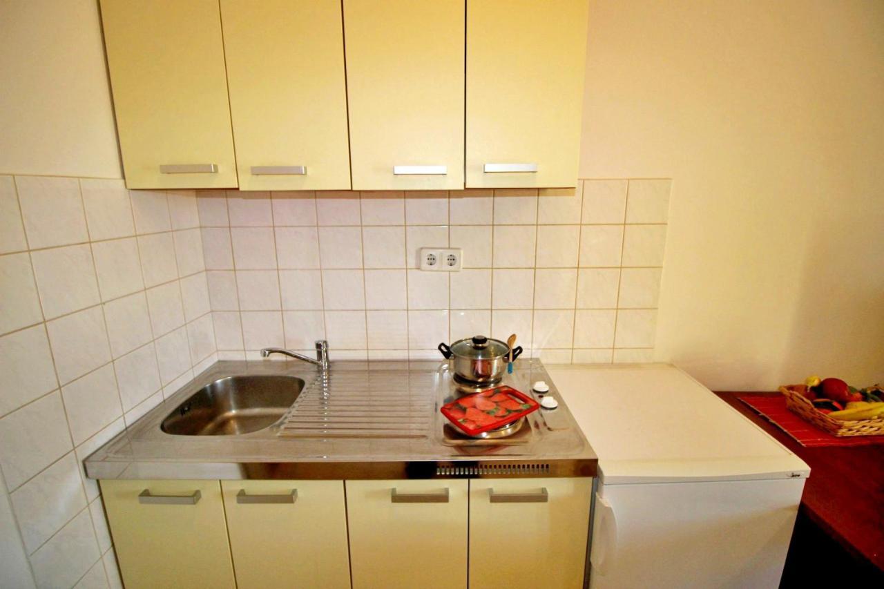 Apartments Marko Nemira โอมิช ภายนอก รูปภาพ