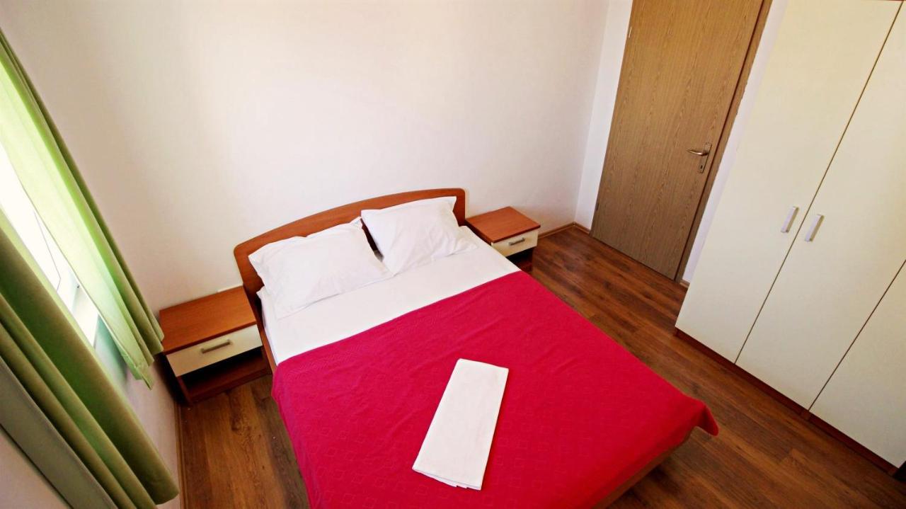 Apartments Marko Nemira โอมิช ภายนอก รูปภาพ