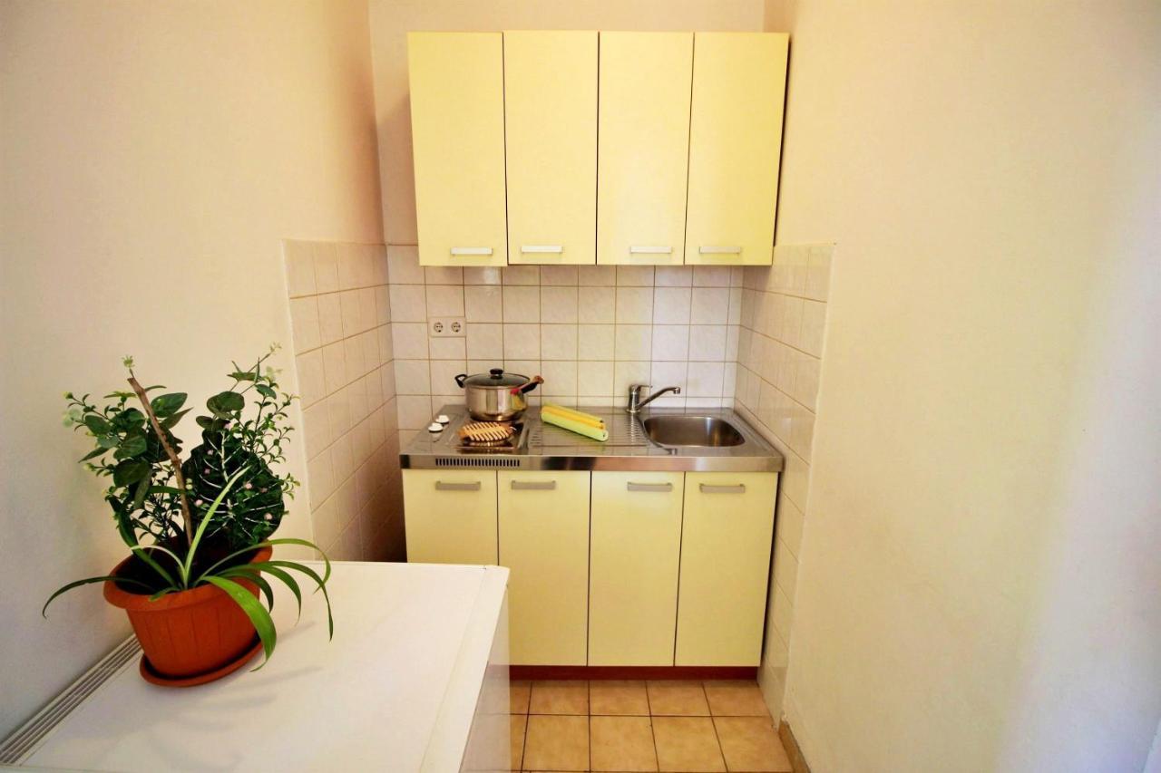 Apartments Marko Nemira โอมิช ภายนอก รูปภาพ
