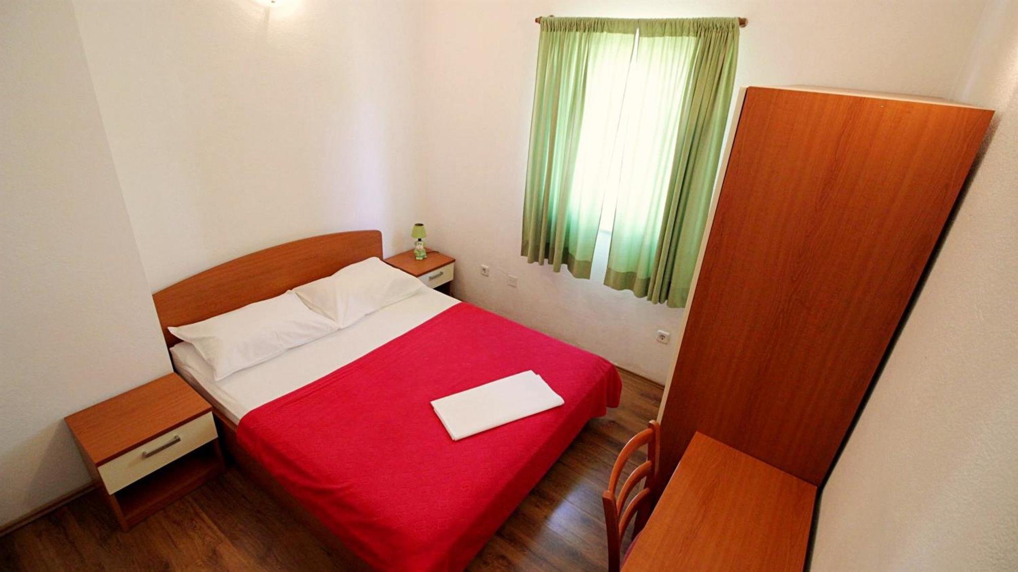 Apartments Marko Nemira โอมิช ห้อง รูปภาพ