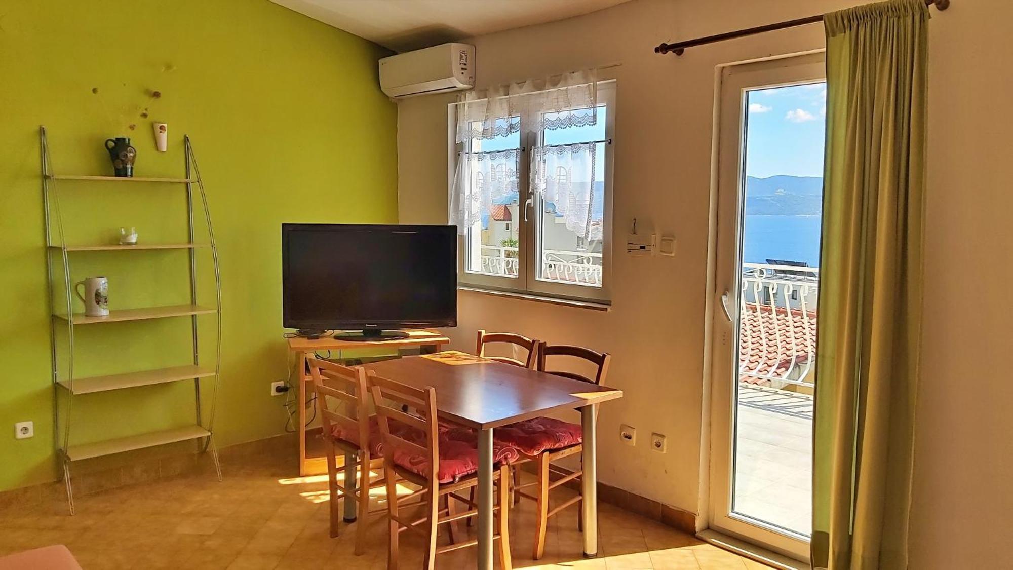 Apartments Marko Nemira โอมิช ห้อง รูปภาพ