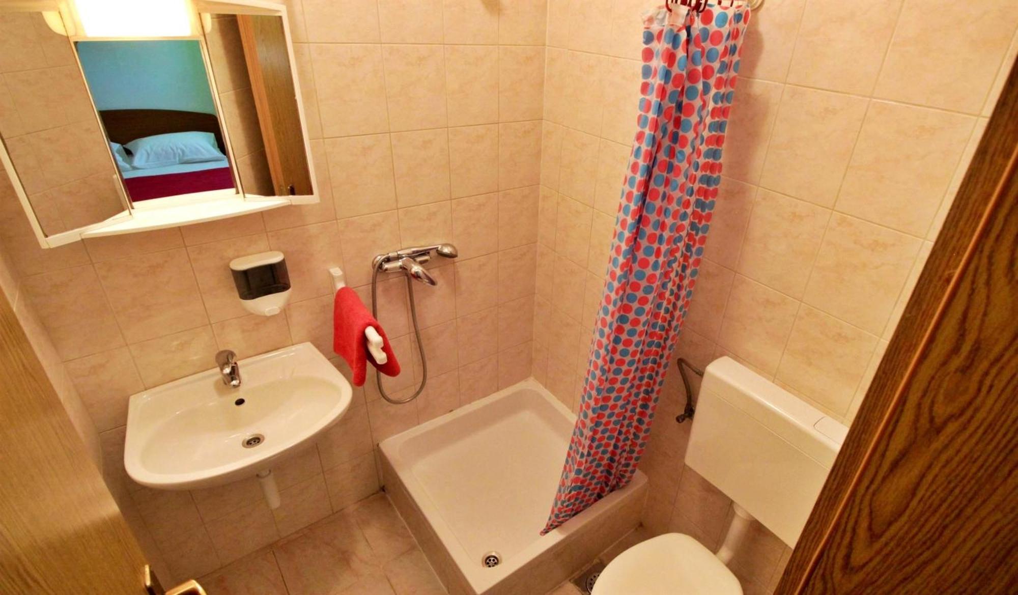 Apartments Marko Nemira โอมิช ห้อง รูปภาพ